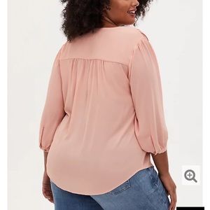 NWT Torrid tie-neck blouse